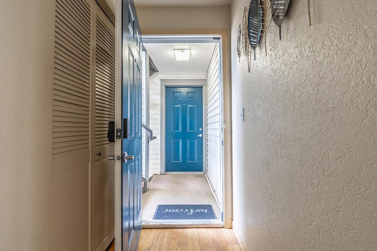 Beautiful And Cozy One Bedroom Apartment -Wifi, Bbq, Patio, Dog Park, Close To Greenlake And Northgate シアトル エクステリア 写真